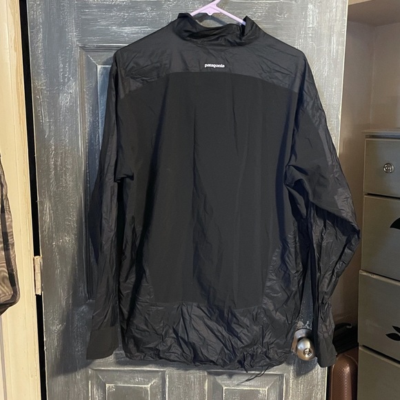 Patagonia black windbreaker jacket size large - Picture 2 of 7